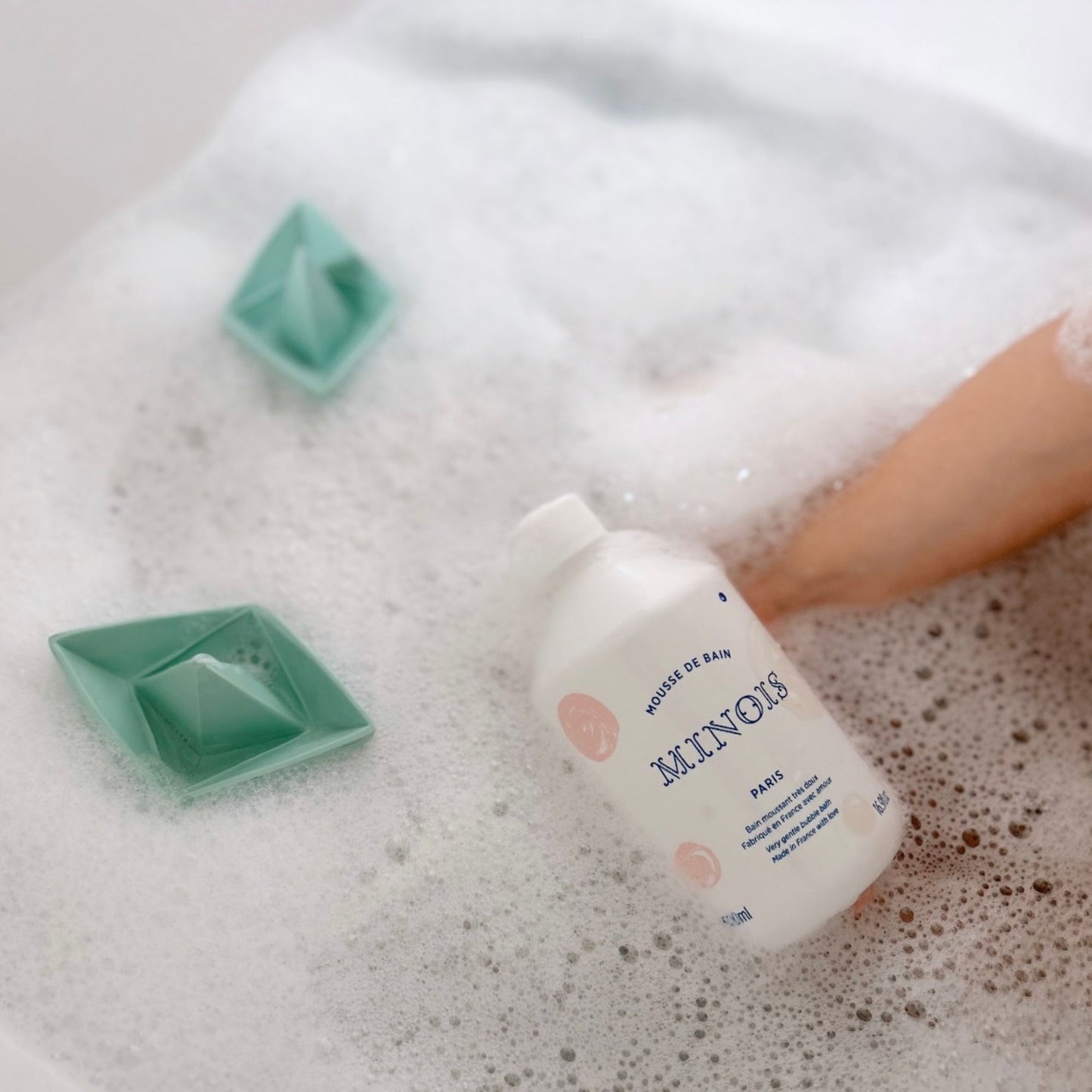 Minois x Oli&Carol Bath Set