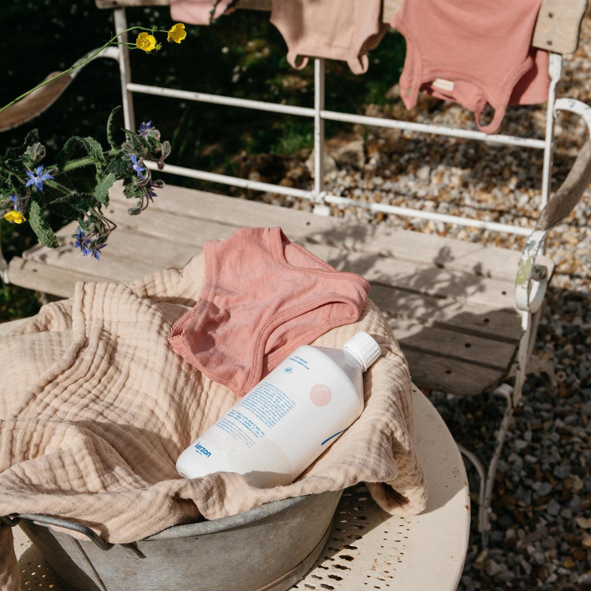 Minois Fragranced Laundry Soap – The Hambledon